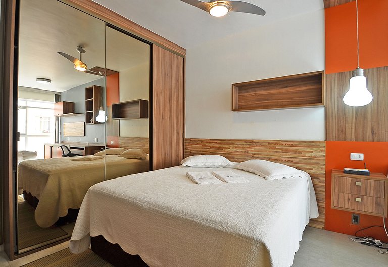 Silencioso apartamento de temporada de 2 Quartos em Copacaba